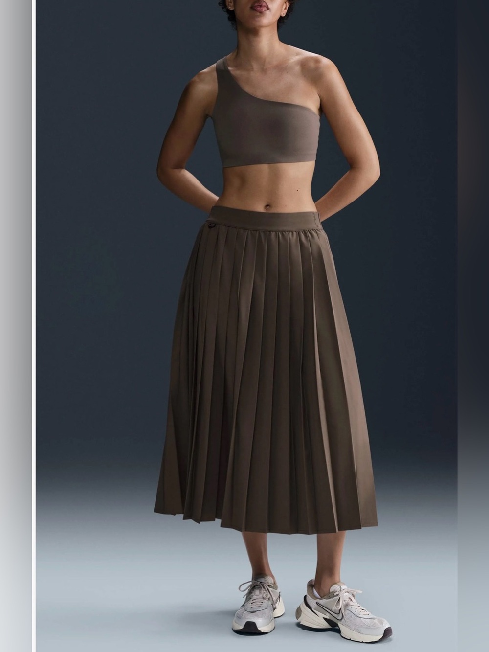 24.7 PerfectStretch Dri-FIT Pleated
Skirt - Picture 3 of 10